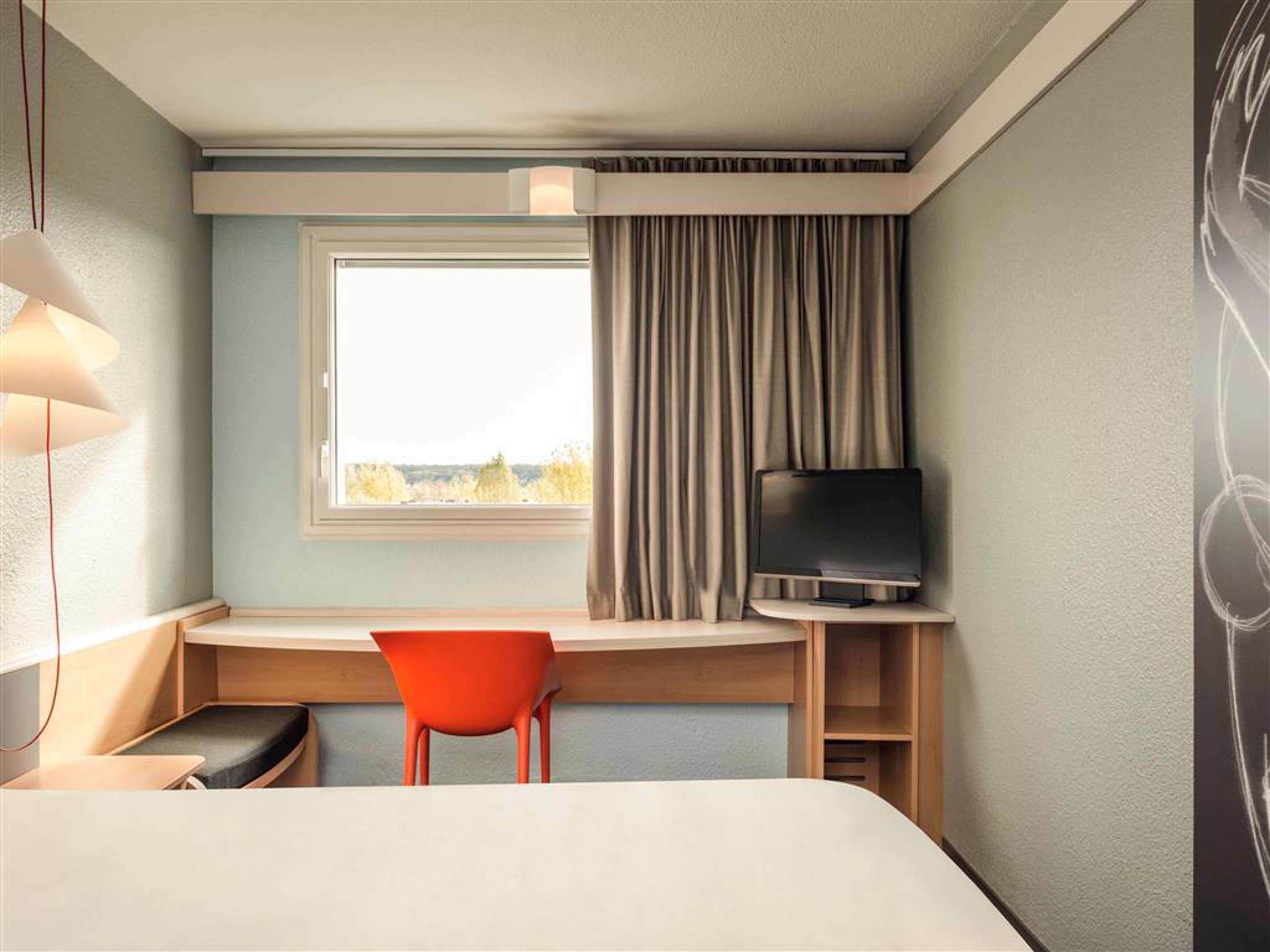B&B Hotel Versailles Le Chesnay Bagian luar foto